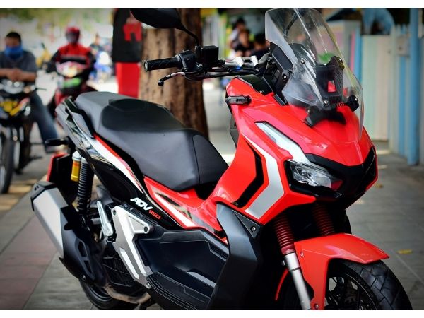 รูปของ ADV 150 2020 สีแดงดำ scooter adventure